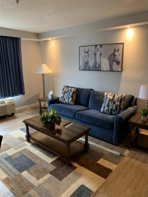 McCoy's Inn - image 20