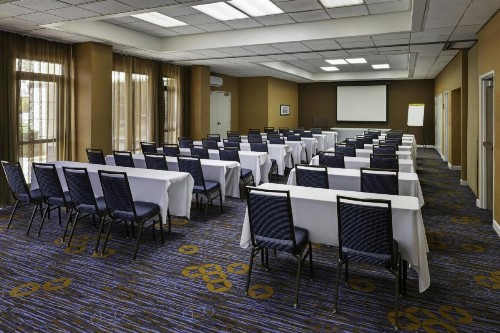Courtyard by Marriott Riverside UCR/Moreno Valley Area - image 21