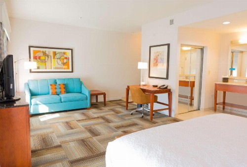 Hampton Inn & Suites Riverside/Corona East - image 15