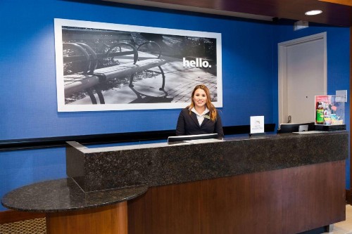 Hampton Inn & Suites Riverside/Corona East - image 4