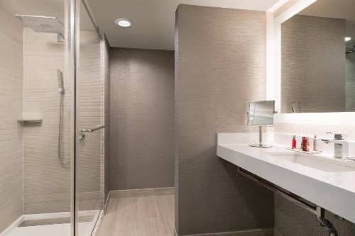 Marriott Riverside at the Convention Center - image 21