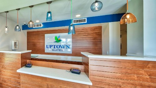 Uptown Suites Extended Stay Tampa FL- Riverview - image 8