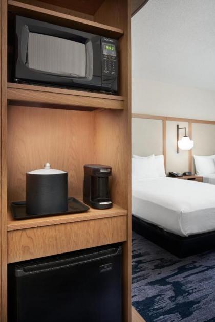 Fairfield Inn & Suites Tampa Riverview - image 12