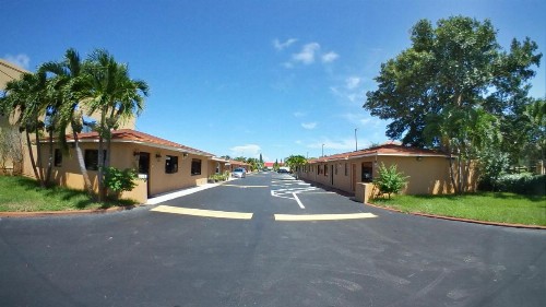 Travel Inn of Riviera Beach - image 18