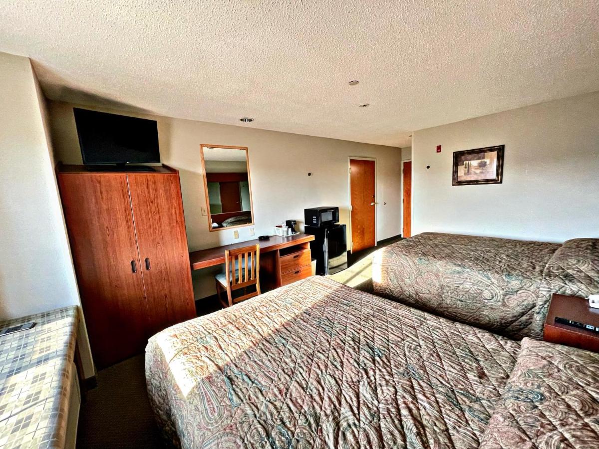 Microtel Inn & Suites By Wyndham Tunica Resorts - image 2
