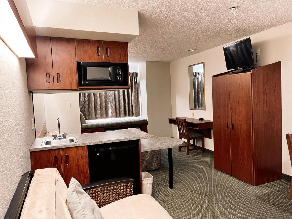 Microtel Inn & Suites By Wyndham Tunica Resorts - image 4