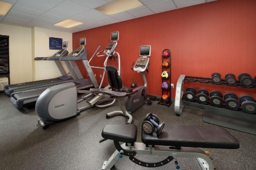 Hampton Inn Rochester Greece - image 10