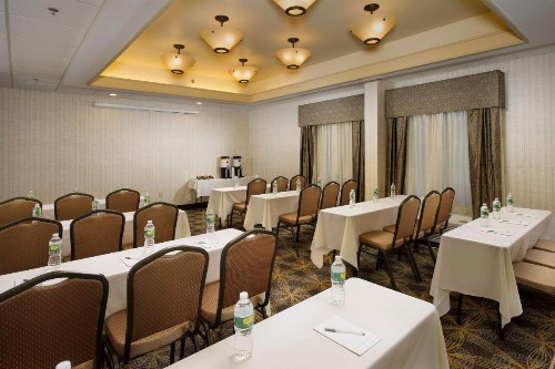 Hampton Inn Rochester Greece - image 21