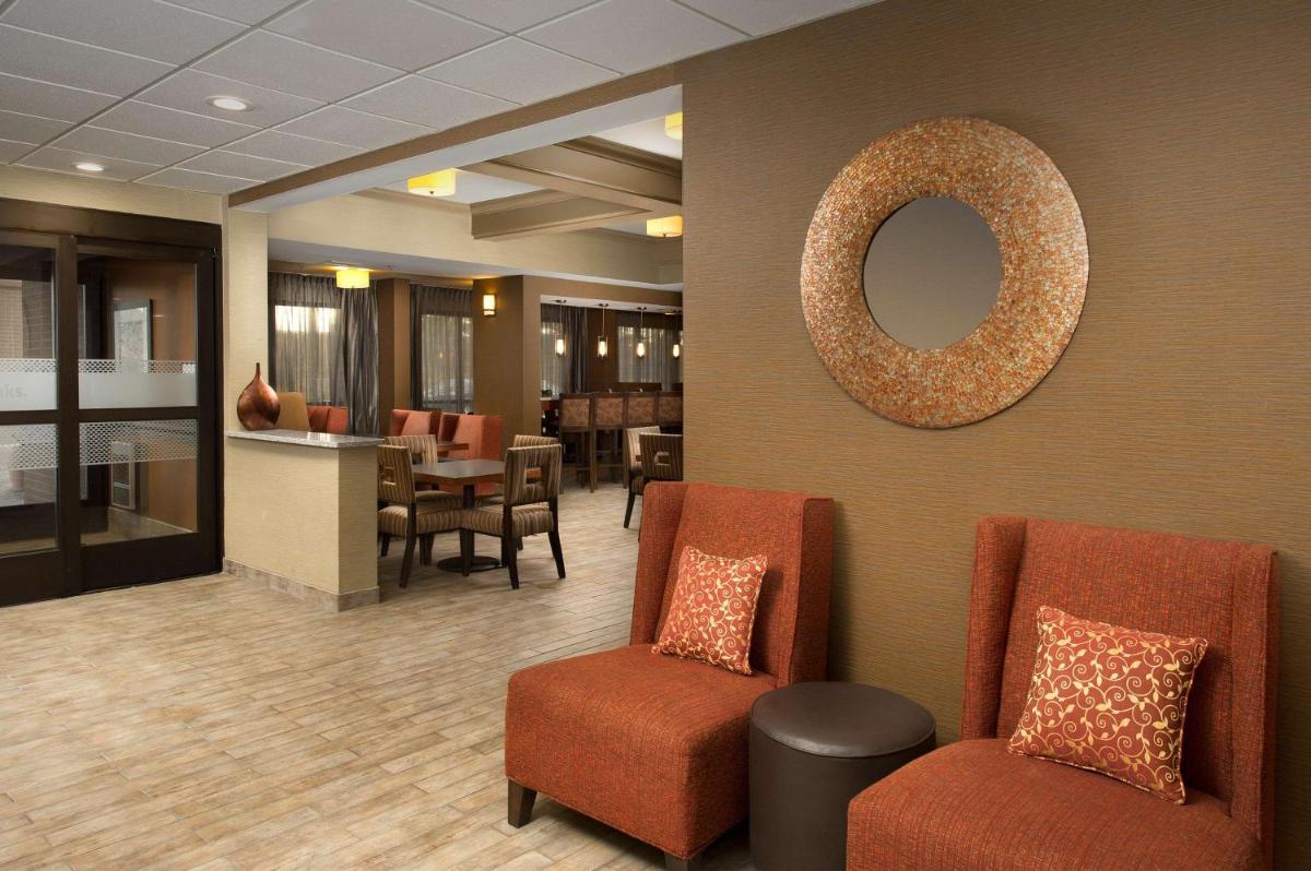 Hampton Inn Rochester Greece - image 4