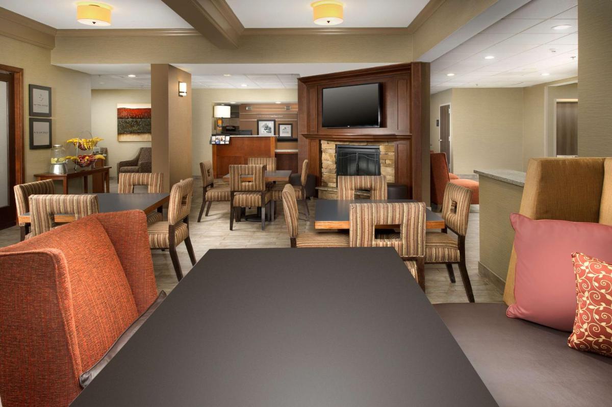 Hampton Inn Rochester Greece - image 5