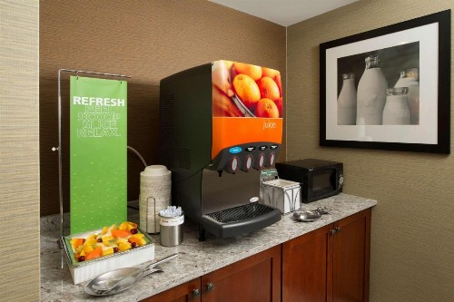 Hampton Inn Rochester Greece - image 8