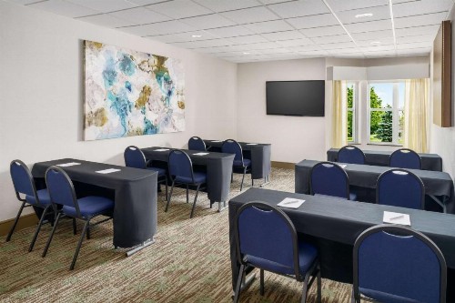 Homewood Suites Rochester-Henrietta - image 16