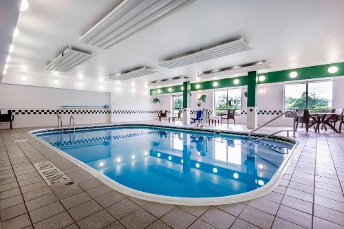 Comfort Suites Rochester - image 5