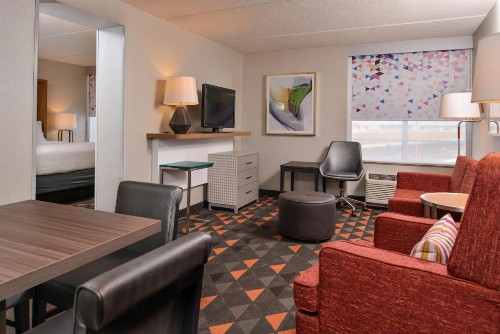 Holiday Inn Hotel & Suites Rochester - Marketplace an IHG Hotel - image 28