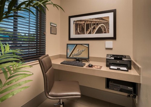 Country Inn & Suites by Radisson Rochester-Pittsford/Brighton NY - image 37