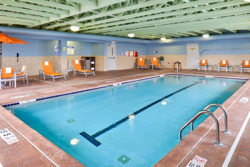 Holiday Inn Express Rochester - University Area an IHG Hotel - image 36