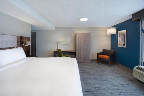 Holiday Inn Express Rochester - University Area an IHG Hotel - image 44