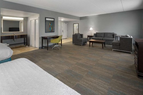 Hampton Inn Rochester - Irondequoit - image 17