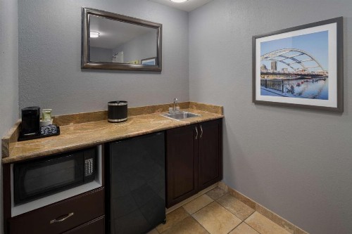 Hampton Inn Rochester - Irondequoit - image 42