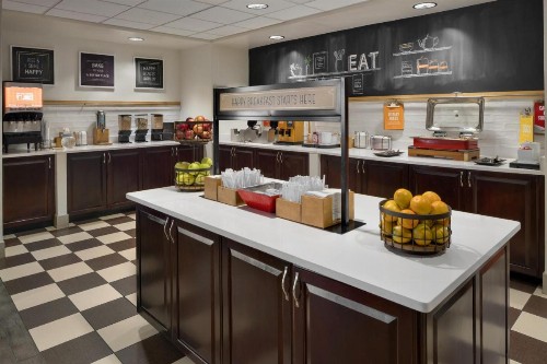 Hampton Inn Rochester - Irondequoit - image 47