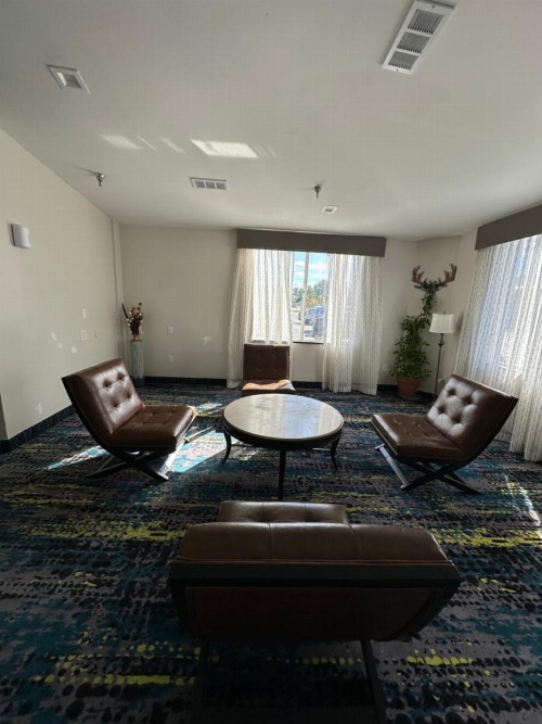 Quality Inn - image 14