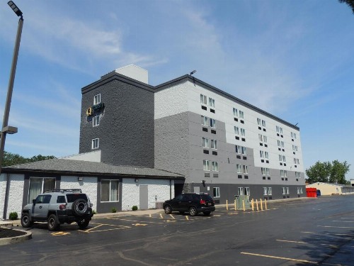 Quality Inn - image 30