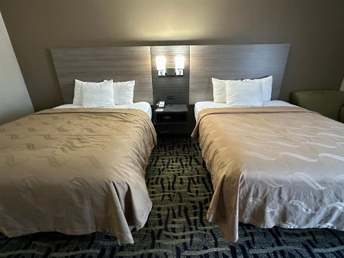 Quality Inn - image 6
