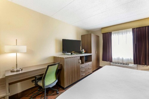 Best Western Rochester Marketplace Inn - image 11