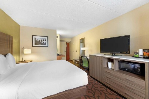 Best Western Rochester Marketplace Inn - image 12