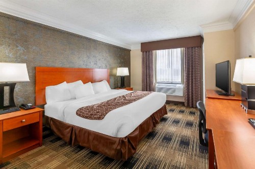 Best Western Inn at the Rochester Airport - image 21