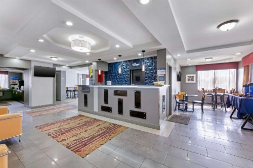 Best Western Inn at the Rochester Airport - image 3