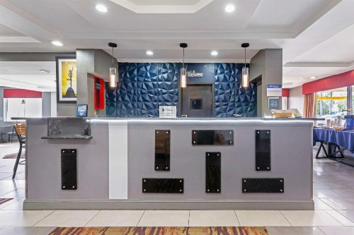 Best Western Inn at the Rochester Airport - image 31