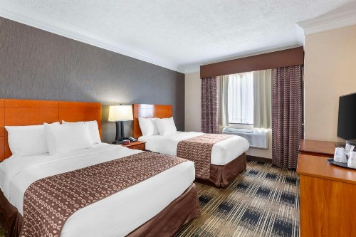 Best Western Inn at the Rochester Airport - image 33