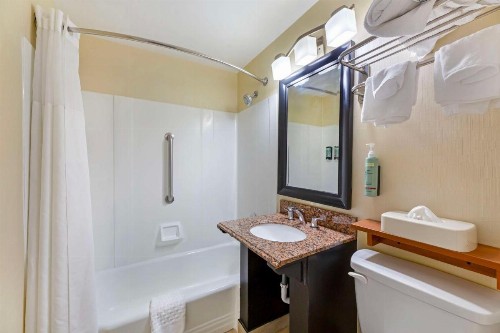 Best Western Inn at the Rochester Airport - image 5