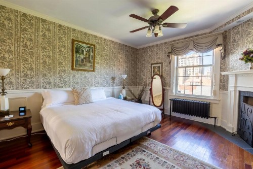 Inn on Broadway - image 29