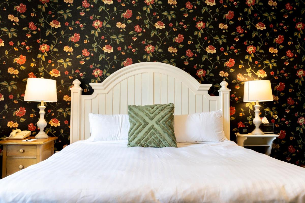 Inn on Broadway - image 3