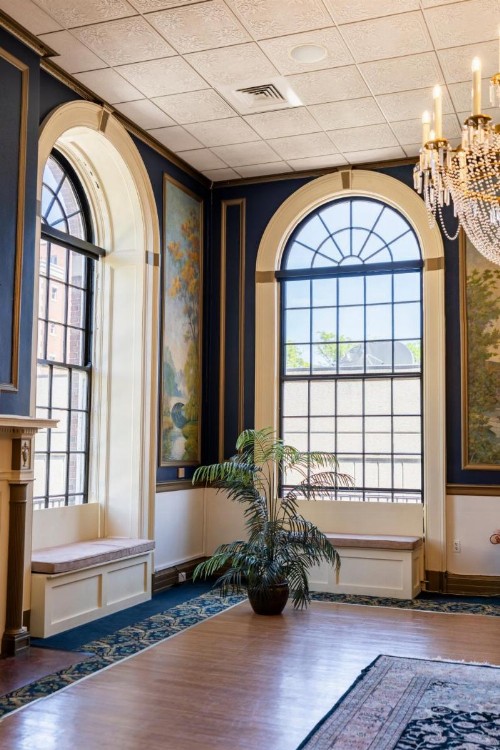 Inn on Broadway - image 36