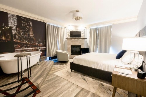 Inn on Broadway - image 37