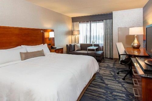 Rochester Airport Marriott - image 32