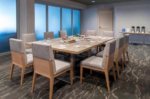 Rochester Airport Marriott - image 39