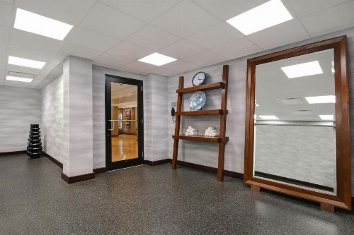Fairfield Inn and Suites by Marriott Rochester West/Greece - image 3