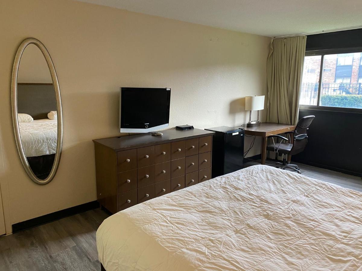 Motel 6 Rochester - Airport - image 5