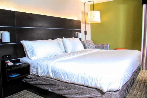 Holiday Inn Express Rochester - Greece an IHG Hotel - image 6
