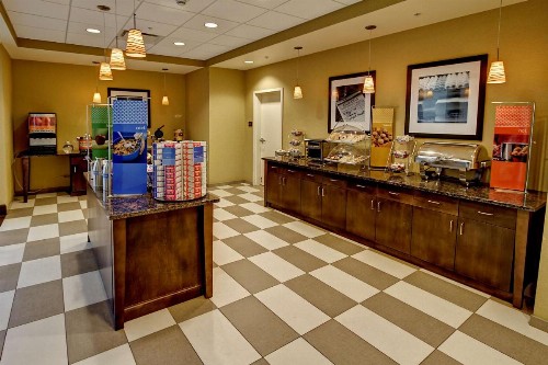 Hampton Inn & Suites Rochester/Henrietta - image 28