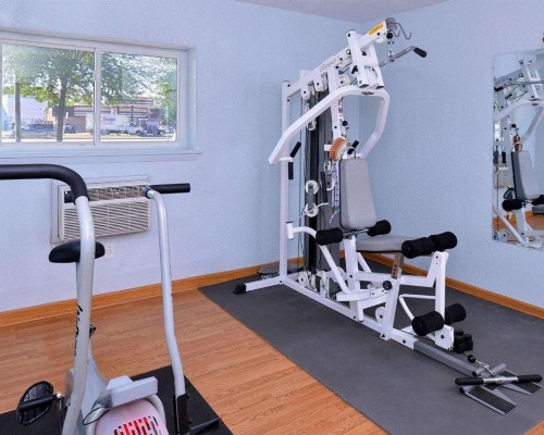 Econo Lodge Rochester - image 4