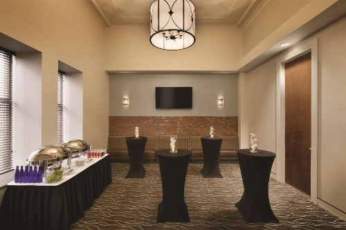 Hilton Garden Inn Rochester Downtown - image 10