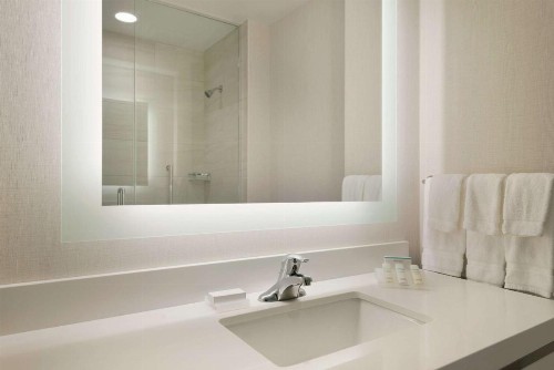 Hilton Garden Inn Rochester University - image 29