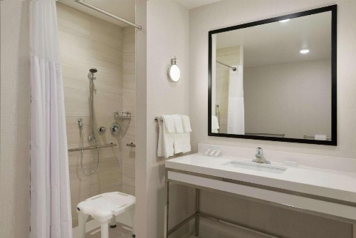Hilton Garden Inn Rochester University - image 37