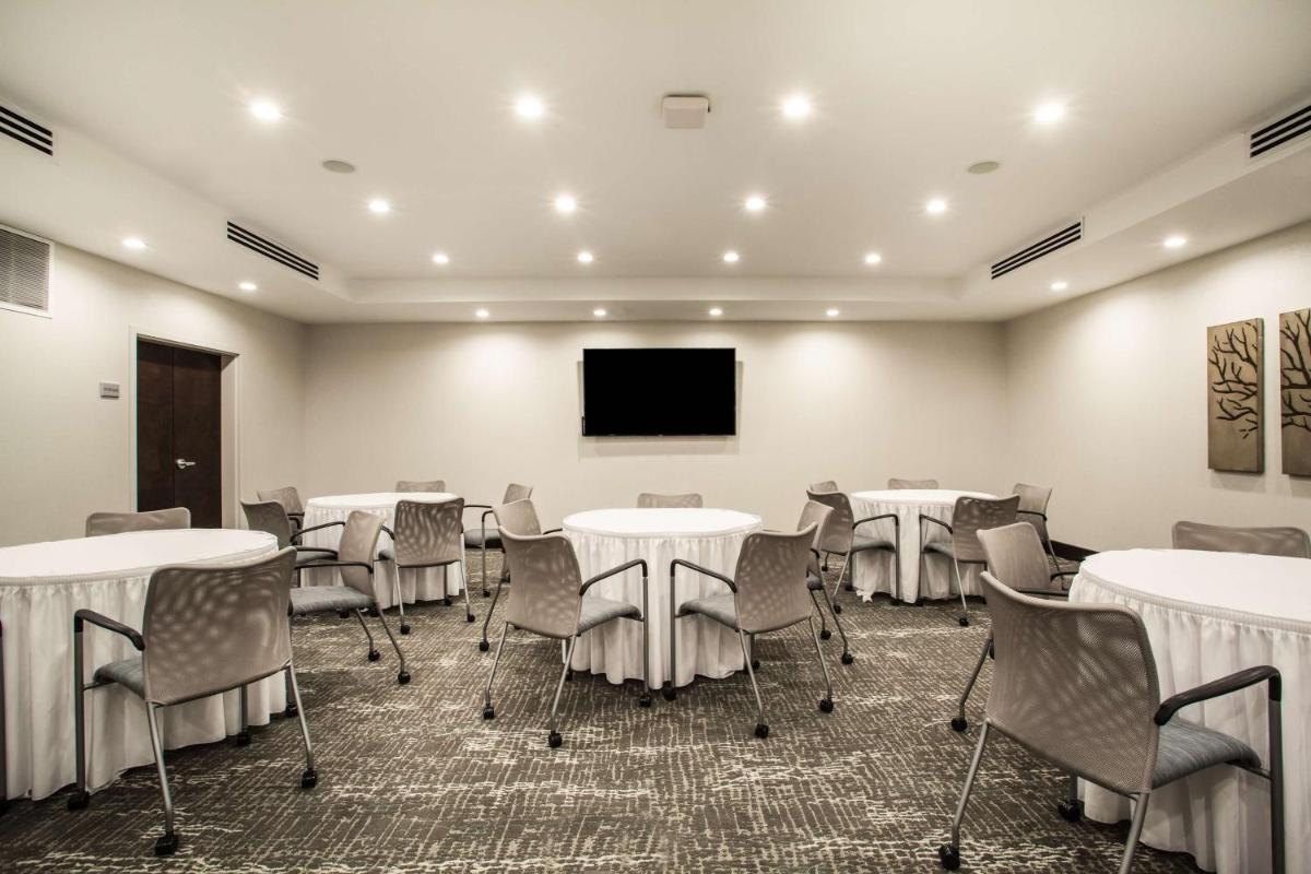 Hampton Inn Rochester Penfield Ny - image 6