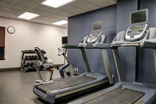Hampton Inn Rochester - image 12